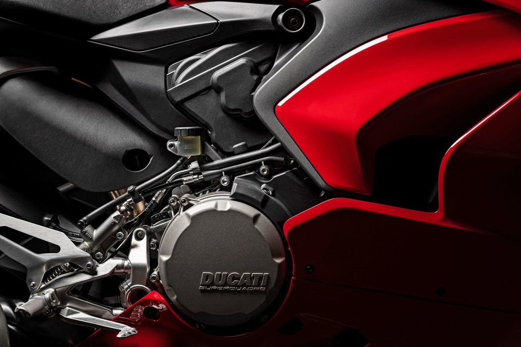 Ducati Panigale V2