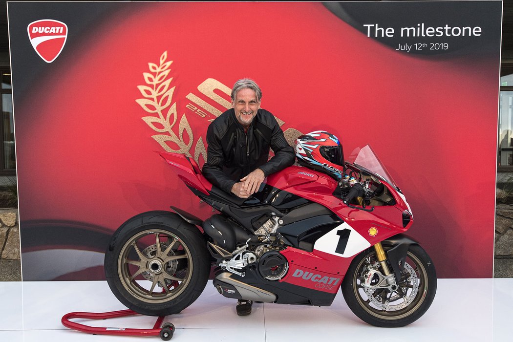 Ducati Panigale V4 25° Anniversario 916