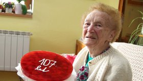 Juliana Vašíčková, která zemřela před dvěma lety, byla nejstarší ženou v Česku. Dožila se 107 let.