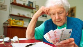 Exekuci z důchodu strhává Česká správa sociálního zabezpečení více než 70 tisícům důchodců.