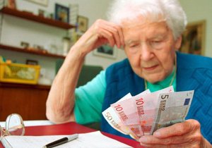 Exekuci z důchodu strhává Česká správa sociálního zabezpečení více než 70 tisícům důchodců.