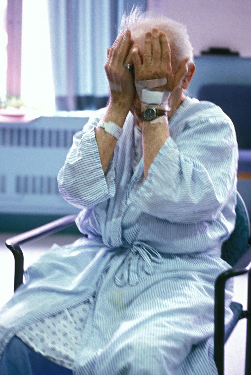Exekuci na krku má přes 90 tisíc důchodců: Mohou za to i šmejdi (ilustrační foto)