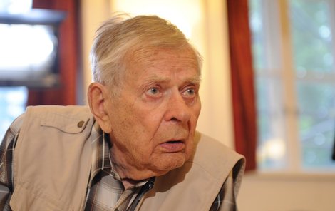 Jan Skopeček (88) si našel novou obdivovatelku. Nebo ona jeho?