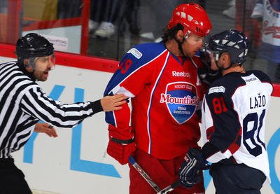 Radek Duda (České Budějovice) a Miroslav Lažo (Slovan).