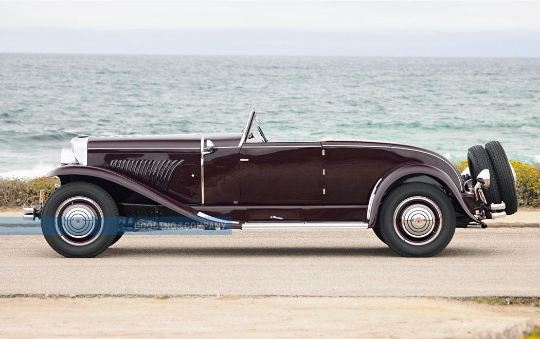Duesenberg Model J Convertible-Coupe z roku 1930 nového majitele stál 3.965.000 dolarů, tedy 86,25 milionu korun.