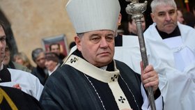 Zemřel kardinál Dominik Duka (†82).