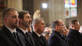 Pohřeb kardinála Dominika Duky: Andrej Babiš vedle slovenského ministra zahraničí Blanára a Marka Výborného(15.11.2025)