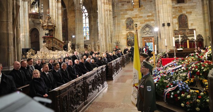 Pohřeb kardinála Dominika Duky (15.11.2025)