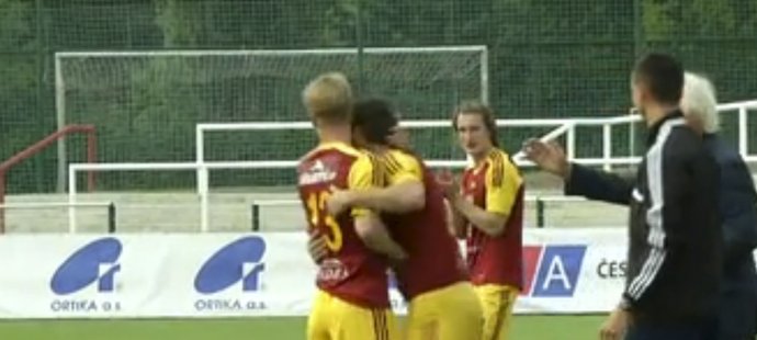 Záložník Dukly Petr Malý odehrál poslední minutu své fotbalové kariéry