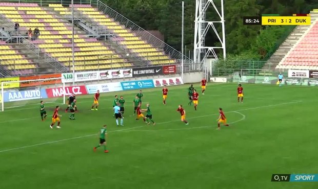 Příbram - Dukla: Djuranovičovu prudkou hlavičku vytáhl Kočí na břevno!