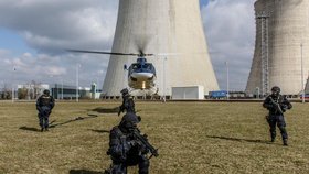 Cvičení v jaderné elektrárně Dukovany.