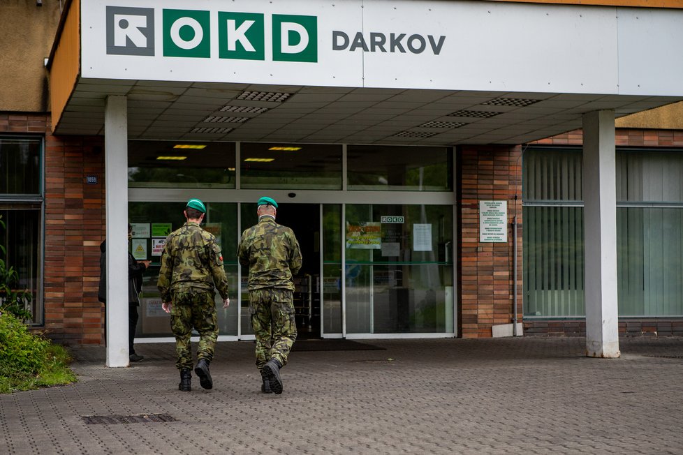 Koronavirus v ČR: Testování kvůli nákaze v Dolu Darkov patřící společnosti OKD (23. 5. 2020)