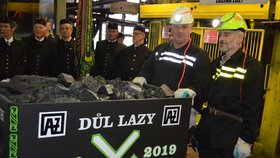 Důl Lazy skončil v listopadu 2019. Poslední vozík vyvezli z dolu vedoucí úseku Martin Pamánek a hlavní předák Miroslav Pokorný.