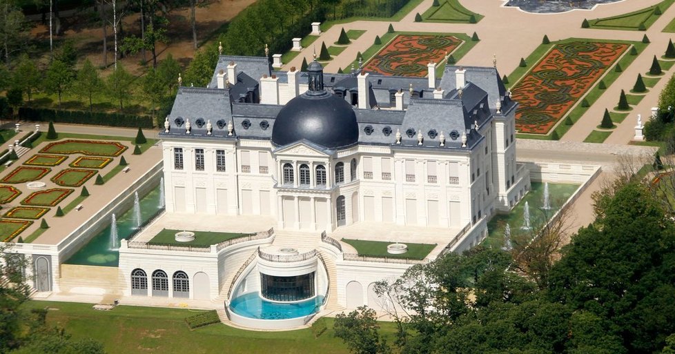 Francouzský zámeček Mohammeda bin Salmána je považován za jeden z nejdražších prodaných domů na světě.