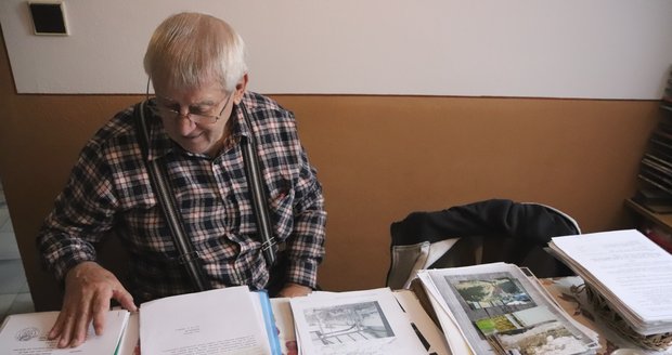 Petr Kohout (72) má už stovky stran posudků, vyjádření a soudních rozhodnutí.