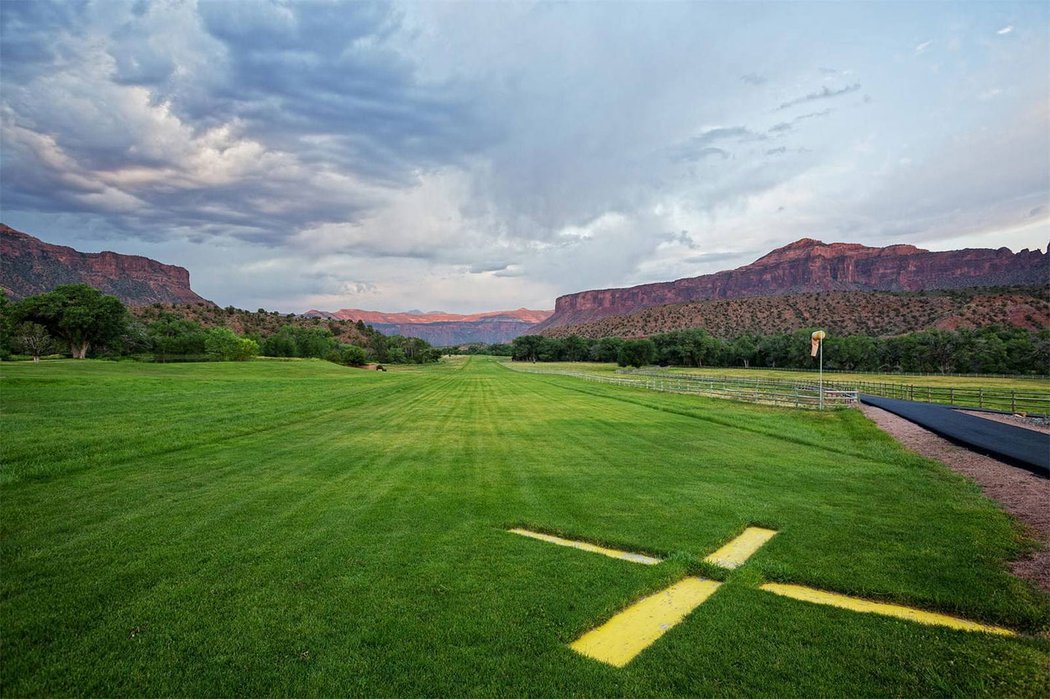 Gateway Canyons Resort