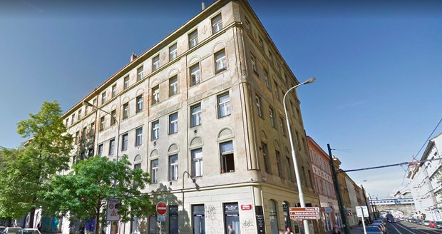 Radnice Prahy 8 prodala polovinu domu ve Vítkově ulici v Karlíně za 18 milionů korun.