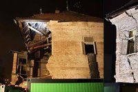 Kus domu ve Zlíně strhli, ale rozpadal se dál: Teď ho hasiči zbourají, evakuují okolní obyvatele