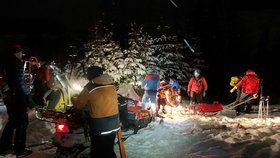 Náročná akce záchranářů v Nízkých Tatrách, turista spadl z vrcholu nejvyšší hory.