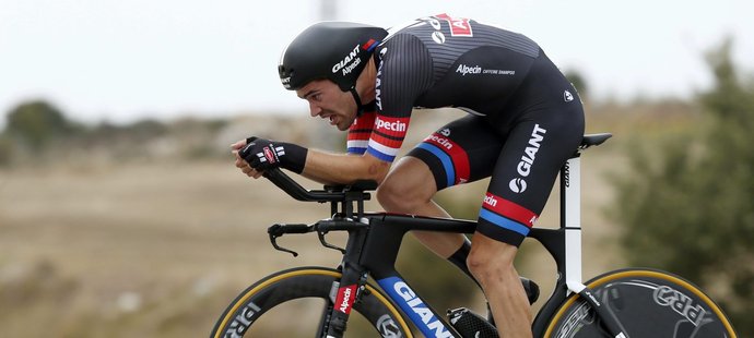 Favorizovaný nizozemský cyklista Tom Dumoulin vyhrál časovku v rámci 17. etapy Vuelty