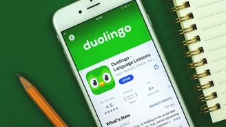 Jazykové Duolingo míří na burzu. K akcionářům patří Alphabet i herec Kutcher