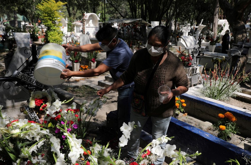Památka zesnulých v Mexiku (29. 10. 2020)