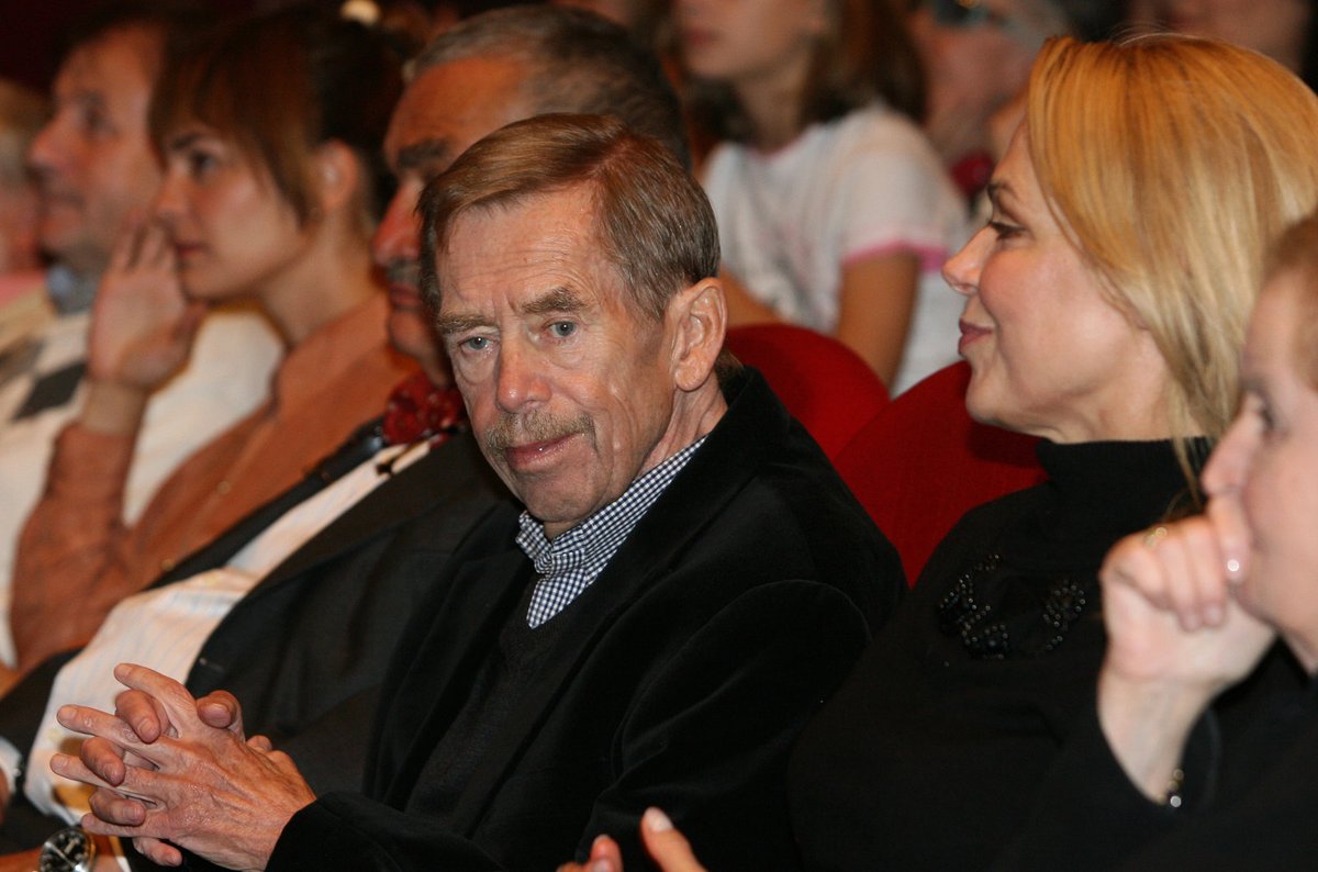 Václav Havel (†75)