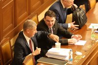 Důvěra vládě ONLINE: SPD ji jasně podpoří?! ANO je proti odvolání Okamury z čela Sněmovny