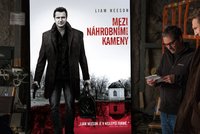 DVD recenze: Neesonovi to „Mezi náhrobními kameny“ a v kůži zkrachovalce svědčí