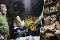 „Pracuju, pak brečím.“ Vyčerpaní zdravotníci bojují v krvavé bitvě u Bachmutu o každý lidský život