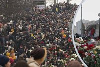 „Jako náboženský průvod!“ Rusové po pohřbu Navalného líčí dojmy z nekonečného davu
