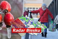 Náledí a pak i 10 °C. Počasí se o víkendu přikloní k jaru, sledujte radar Blesku