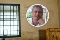 Mučil je Doktor Elektrošok. Ukrajinští vojáci popsali trýznění v ruském zajetí