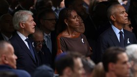 25 let od útoků z 11. září 2001: Bill Clincon, Michelle Obamová a Barack Obama (11.9.2026)
