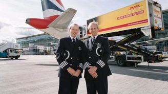 Neuvěřitelný příběh dvojčat-pilotů. Kariéru ukončili simultánním přistáním na londýnském Heathrow  