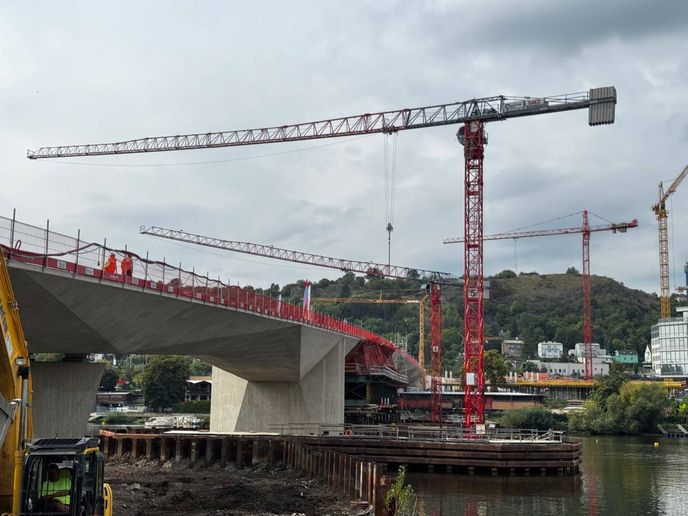 Dvorecký most budou zdobit lampy z celého světa! Stane se z něj turistická atrakce? Dvorecký most budou zdobit lampy z celého světa! Stane se z něj turistická atrakce?