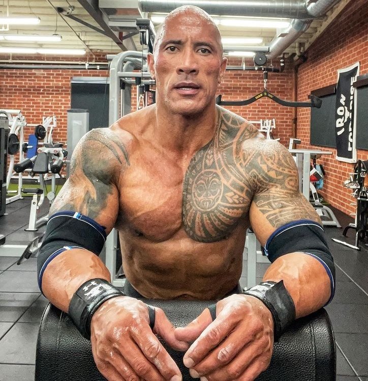 Dwayne Johnson na sobě tvrdě pracuje.