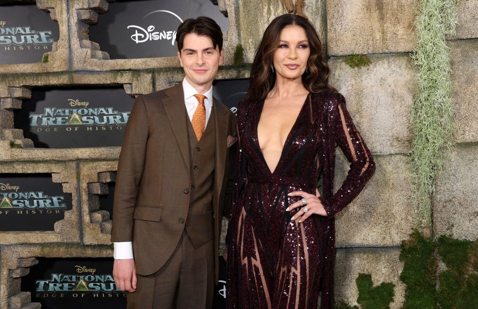 Catherine Zeta-Jones a její syn Dylan Michael Douglas