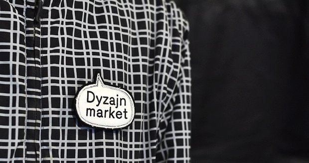 Dyzajn market přilákal stovky Pražanů. Mráz je neodradil.