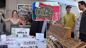 Prodejci z Dyzajn marketu: Bára nabízí ručně vyráběná mýdla, Petr dřevěné šperky