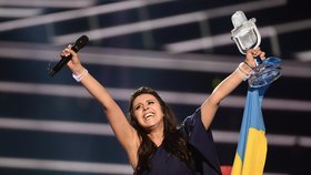 Ruské úřady zvou vítězku Eurovize na Krym: Ať si změní občanství a vrátí se domů.