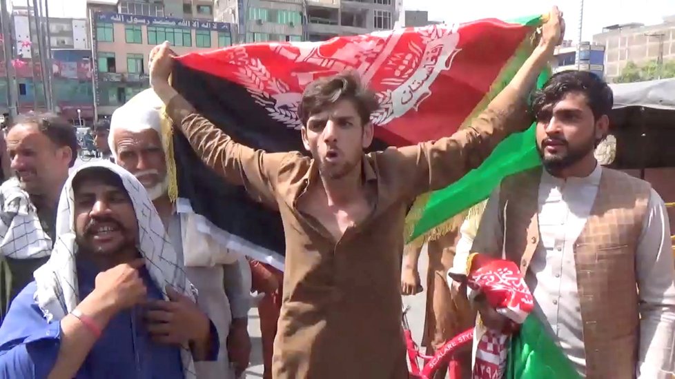 Džalálábád, 18. 8. 2021: protesty proti Tálibánu.