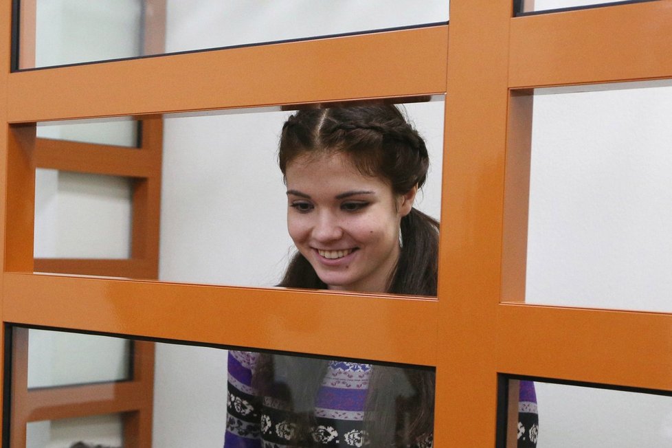 Ruská studentka Varvara Karaulova utekla do Sýrie. Ona tvrdí, že za láskou, podle policie se chtěla přidat k ISIS.