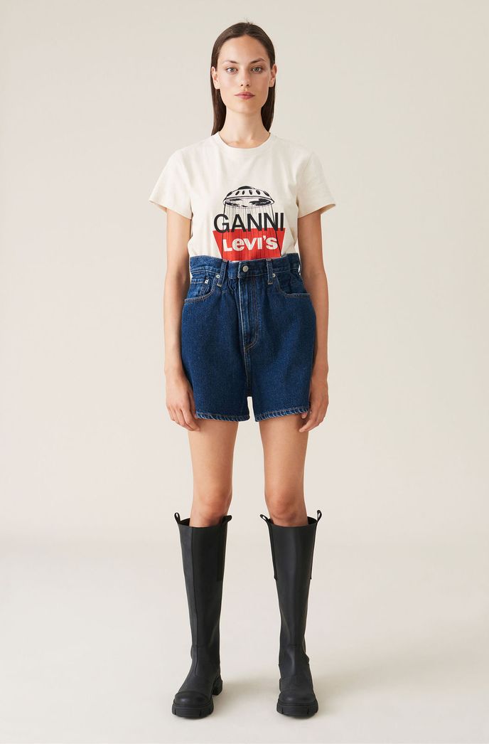 Ganni, 225 eur, www.ganni.com Ganni, 225 eur, www.ganni.com