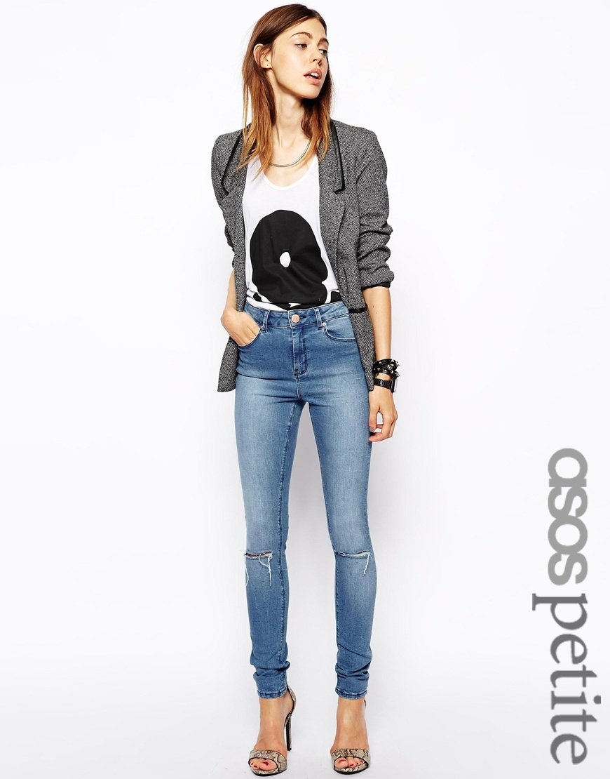 Asos.com, cca 900 Kč