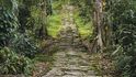 1200 kamenných schodů vede na 169 zelených teras Ztraceného města