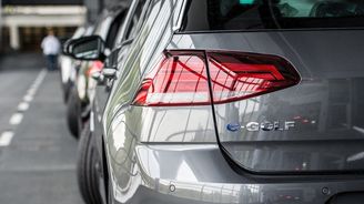 Rána pro elektromobily. V Německu mají problém kvůli jedovatým kovům