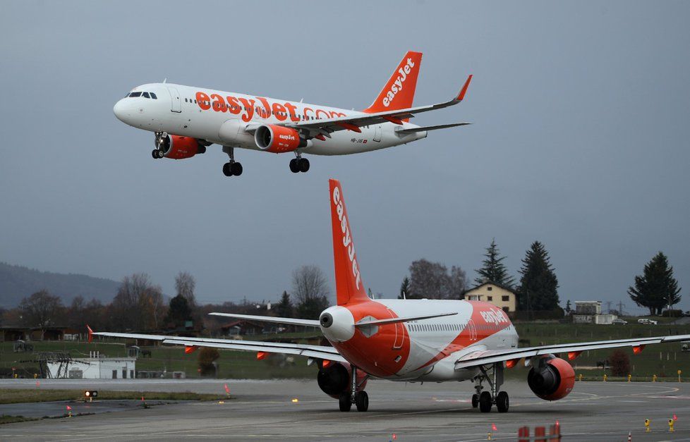 Letadlo nízkonákladové společnosti easyJet