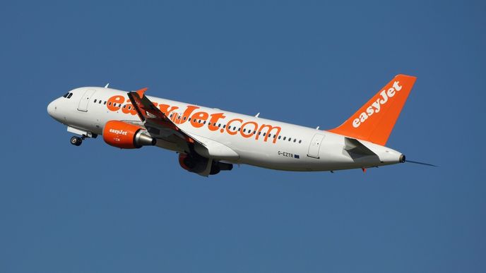 Letadlo společnosti EasyJet Letadlo společnosti EasyJet