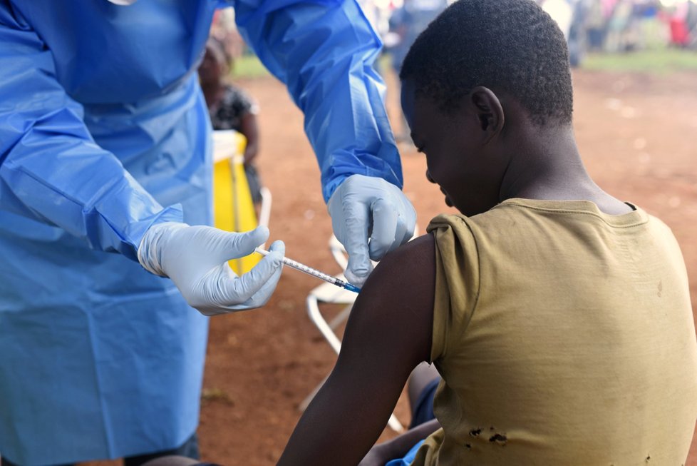 Kongo kvůli nejnovější epidemii povolilo nasazení čtyř dalších experimentálních způsobů léčby eboly